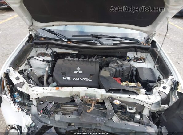 JA4JZ4AX2GZ012826 2016 MITSUBISHI OUTLANDER White Вид ззаду