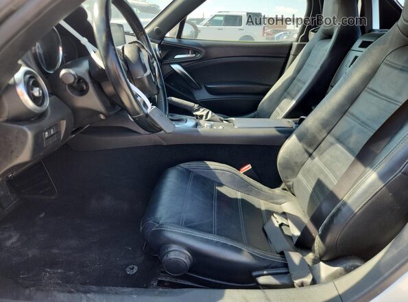 JC1NFAEK0H0105912 2017 FIAT 124 White Front interior view