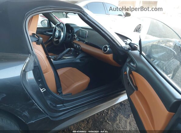 JC1NFAEKXH0127819 2017 FIAT 124 SPIDER Gray Vista interior delantera