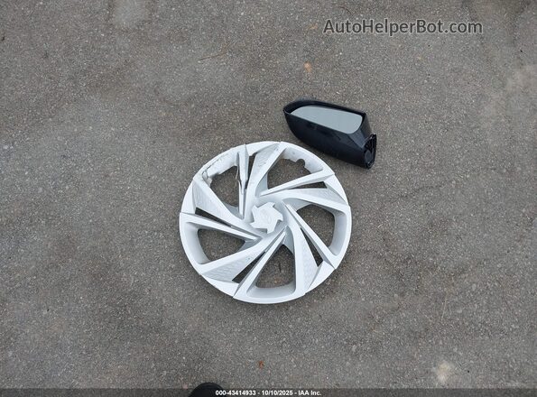 JF1GUABC2R8354784 2024 SUBARU IMPREZA White 