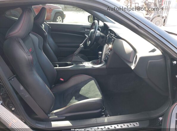 JF1ZCAC15L9701034 2020 SUBARU BRZ Черный Вид салона спереди