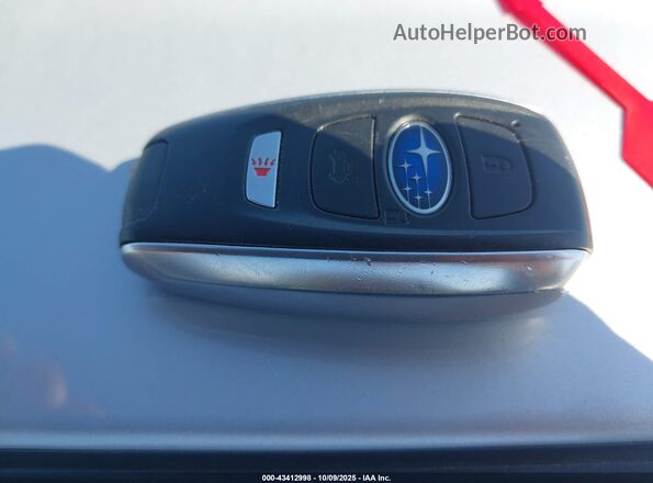 JF1ZCAC17J9601675 2018 SUBARU BRZ Серебряный Вид панели приборов