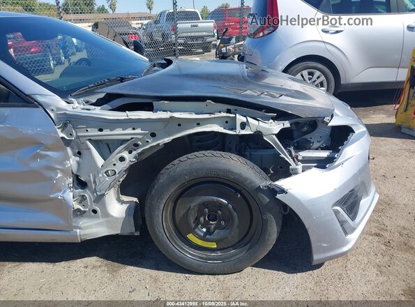JF1ZCAC17J9601675 2018 SUBARU BRZ Серебряный 