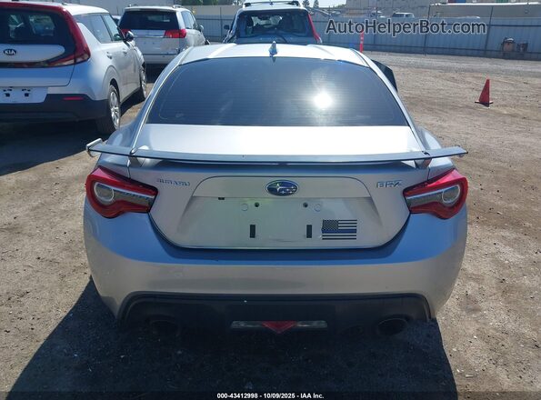 JF1ZCAC17J9601675 2018 SUBARU BRZ Серебряный 