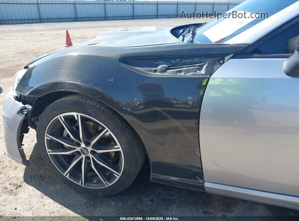 JF1ZCAC17J9601675 2018 SUBARU BRZ Серебряный 