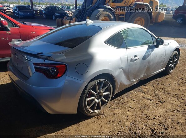 JF1ZCAC19H9604863 2017 SUBARU BRZ Серый Задняя правая четверть