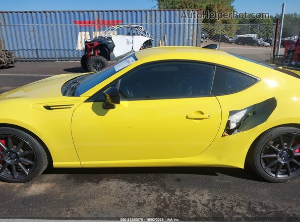 JF1ZCAC1XH9601468 2017 SUBARU BRZ Yellow 