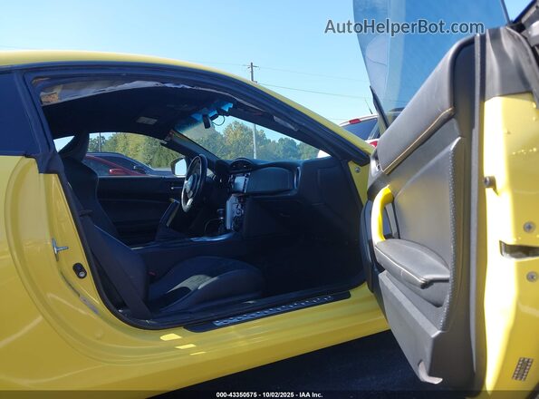 JF1ZCAC1XH9601468 2017 SUBARU BRZ Yellow 
