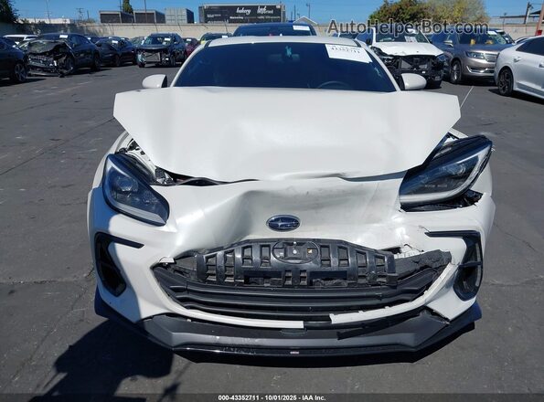 JF1ZDBB13P9701141 2023 SUBARU BRZ White უკანა სალონის ხედი