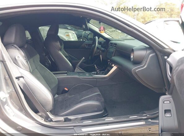 JF1ZNBE16P9757017 2023 TOYOTA GR86 Gray 