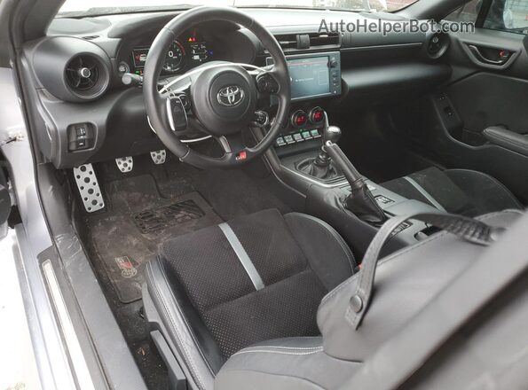 JF1ZNBE1XN9758250 2022 TOYOTA GR Silver 