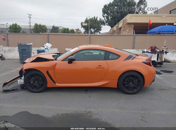 JF1ZNBG19P9755789 2023 TOYOTA GR86 Orange სალონის 360-გრადუსიანი ხედი