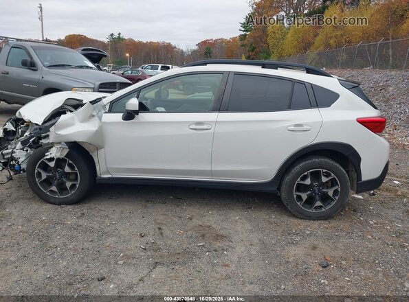 JF2GTABC8L8255358 2020 SUBARU CROSSTREK White Սալոնի 360 աստիճան տեսք