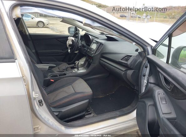 JF2GTABC9JH201967 2018 SUBARU CROSSTREK Silver 