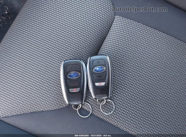 JF2GTAEC3LH206130 2020 SUBARU CROSSTREK Черный Вид панели приборов