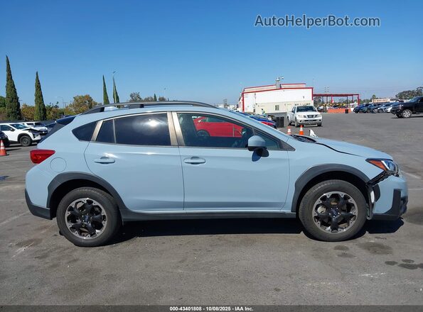 JF2GTAPC4M8212579 2021 SUBARU CROSSTREK Light Blue Вид задньої частини салону