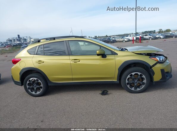 JF2GTAPC9NH219786 2022 SUBARU CROSSTREK Green Vista interior trasera