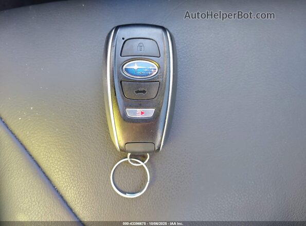 JF2GTHMC9MH381218 2021 SUBARU CROSSTREK Gray Vista del salpicadero