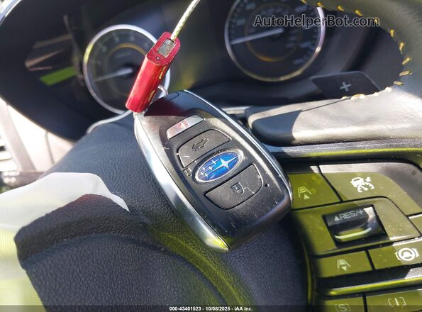 JF2GTHSCXMH223957 2021 SUBARU CROSSTREK Silver Vista del salpicadero