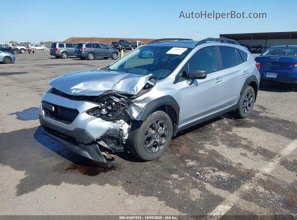 JF2GTHSCXMH223957 2021 SUBARU CROSSTREK Silver Vista tres cuartos delantera izquierda