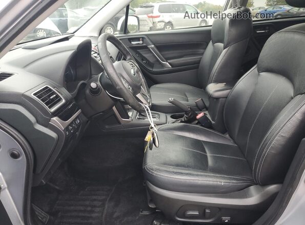 JF2SJAWC9HH507734 2017 SUBARU FORESTER 2.5I TO Silver 