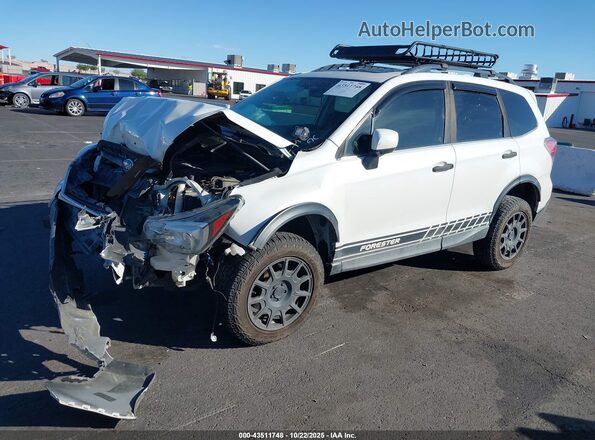 JF2SJGEC7HH562056 2017 SUBARU FORESTER2. White 360 interior view