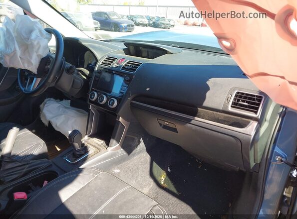 JF2SJGWC1JH528652 2018 SUBARU FORESTER2. Blue Vista interior delantera