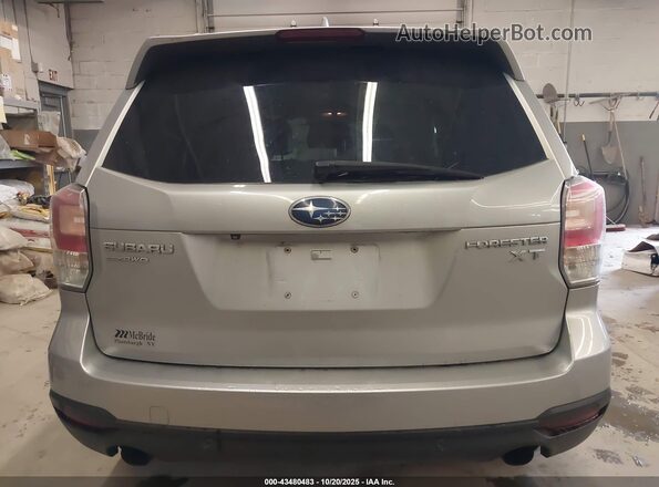 JF2SJGWC8HH436268 2017 SUBARU FORESTER2. Silver 