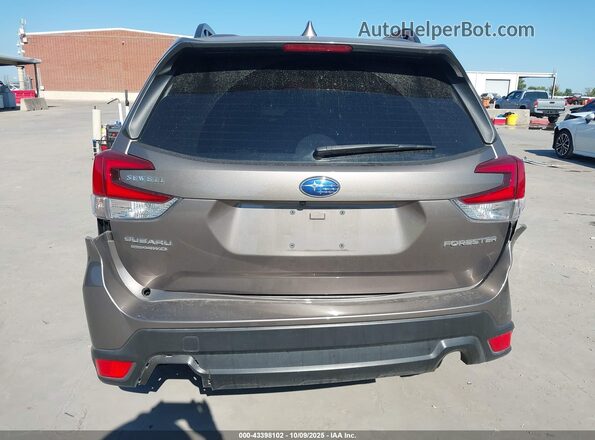 JF2SKADC1PH454154 2023 SUBARU FORESTER Brown Front view