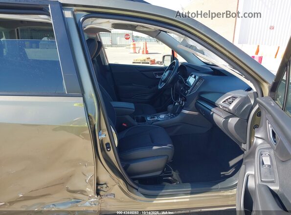 JF2SKAEC8PH444588 2023 SUBARU FORESTER Green Widok wnętrza z przodu