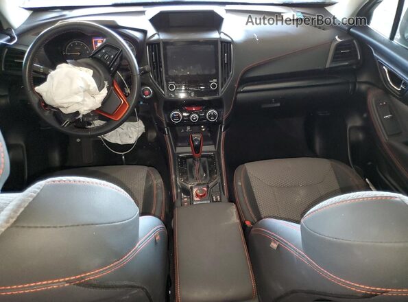 JF2SKAGC2RH429245 2024 SUBARU FORESTER Gray Widok deski rozdzielczej