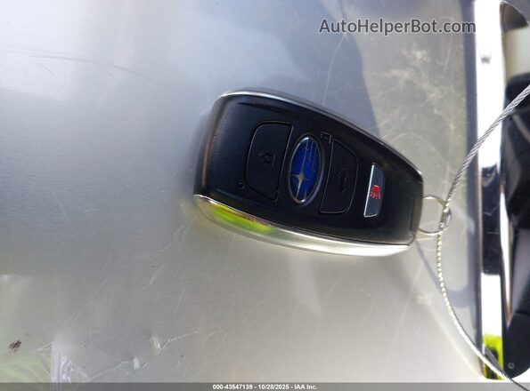 JF2SKALC4RH404661 2024 SUBARU FORESTER Зеленый Вид панели приборов