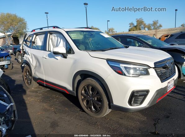 JF2SKALC7MH527945 2021 SUBARU FORESTER White Widok wnętrza z tyłu