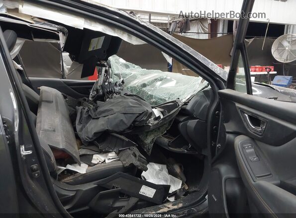 JF2SKAMC4NH530334 2022 SUBARU FORESTER Gray Vista interior delantera