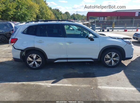 JF2SKAXC5LH559415 2020 SUBARU FORESTER White Вид задньої частини салону