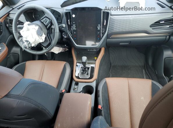 JF2SLDTC1SH569328 2025 SUBARU FORESTER Silver 
