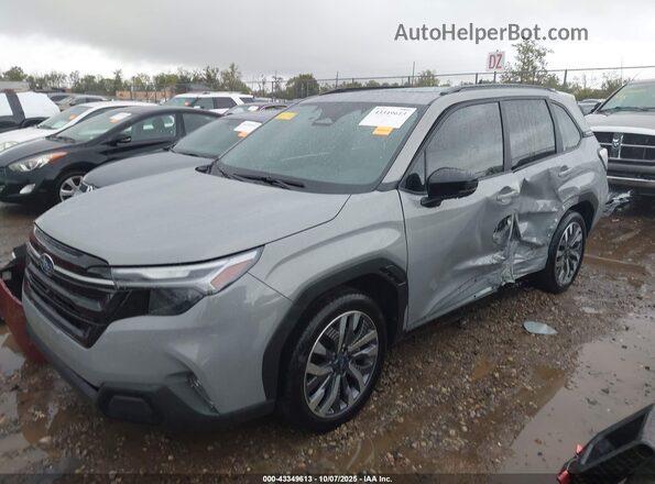 JF2SLDTC2SH541425 2025 SUBARU FORESTER Gray წინა მარცხენა ხედი სამი მეოთხედიდან