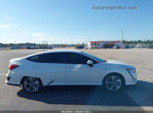 JHMZC5F32KC001468 2019 HONDA CLARITY White Rear interior view
