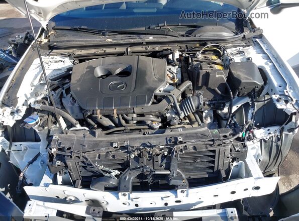 JM1BPAKM1P1614134 2023 MAZDA 3 White უკანა ხედი