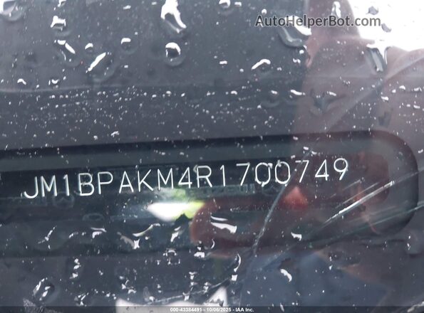 JM1BPAKM4R1700749 2024 MAZDA 3 Black ძრავის განყოფილების ხედი