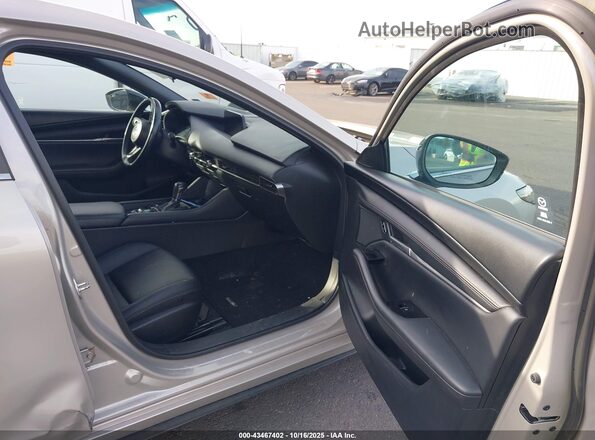 JM1BPAKM4R1721956 2024 MAZDA 3 Beige Vista interior delantera