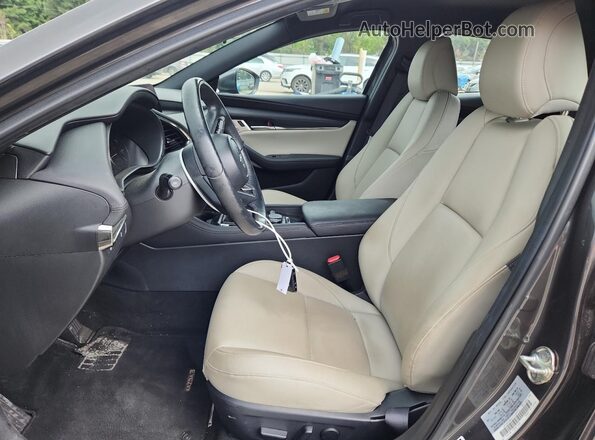 JM1BPAMM4L1168973 2020 MAZDA 3 Gray Front interior view