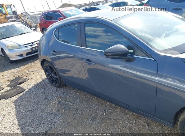 JM1BPBLM5P1610561 2023 MAZDA 3 Gray Սալոնի հետևի տեսք