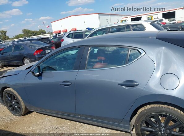 JM1BPBLM5P1610561 2023 MAZDA 3 Gray Սալոնի 360 աստիճան տեսք