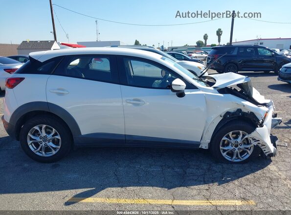 JM1DKDB77K1419246 2019 MAZDA CX-3 White Вид задньої частини салону