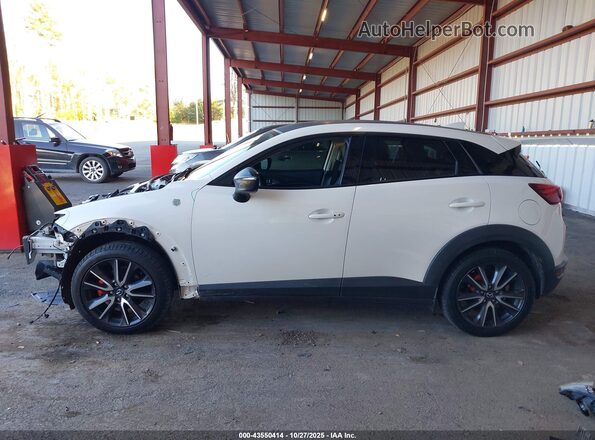JM1DKFC71J0303460 2018 MAZDA CX-3 White 