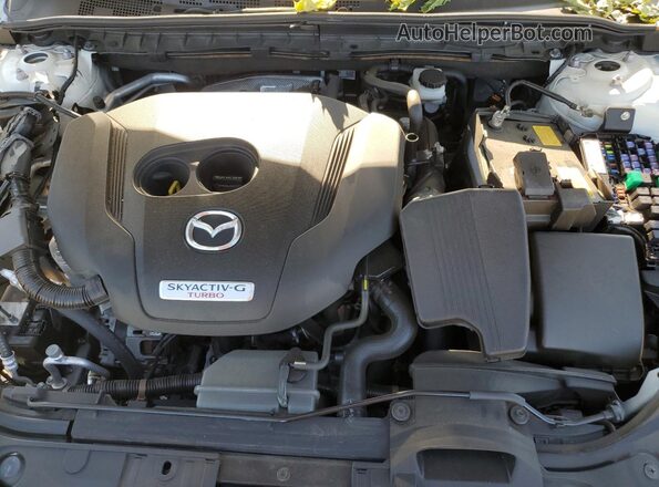 JM1GL1TY0M1617783 2021 MAZDA 6 White Widok wnętrza z tyłu