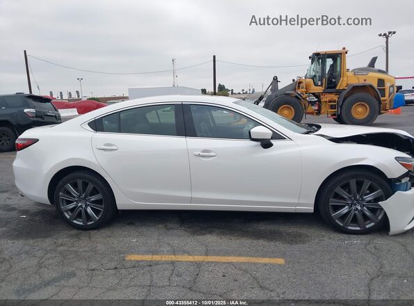 JM1GL1VM4M1601953 2021 MAZDA 6 White Widok wnętrza z tyłu