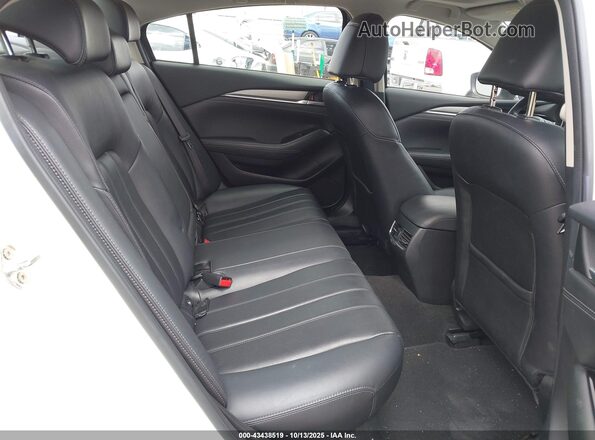 JM1GL1VM7L1524428 2020 MAZDA 6 White VIN კოდის სტიკერის ხედი