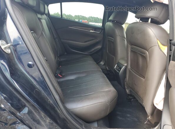 JM1GL1XY9J1336734 2018 MAZDA MAZDA Blue Հետևի նստատեղերի տեսք